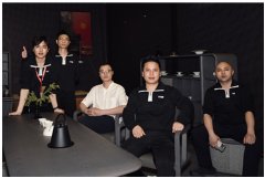 融入更多立异元素取时髦潮